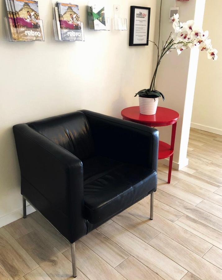 Oerebro City Hostel Eksteriør billede